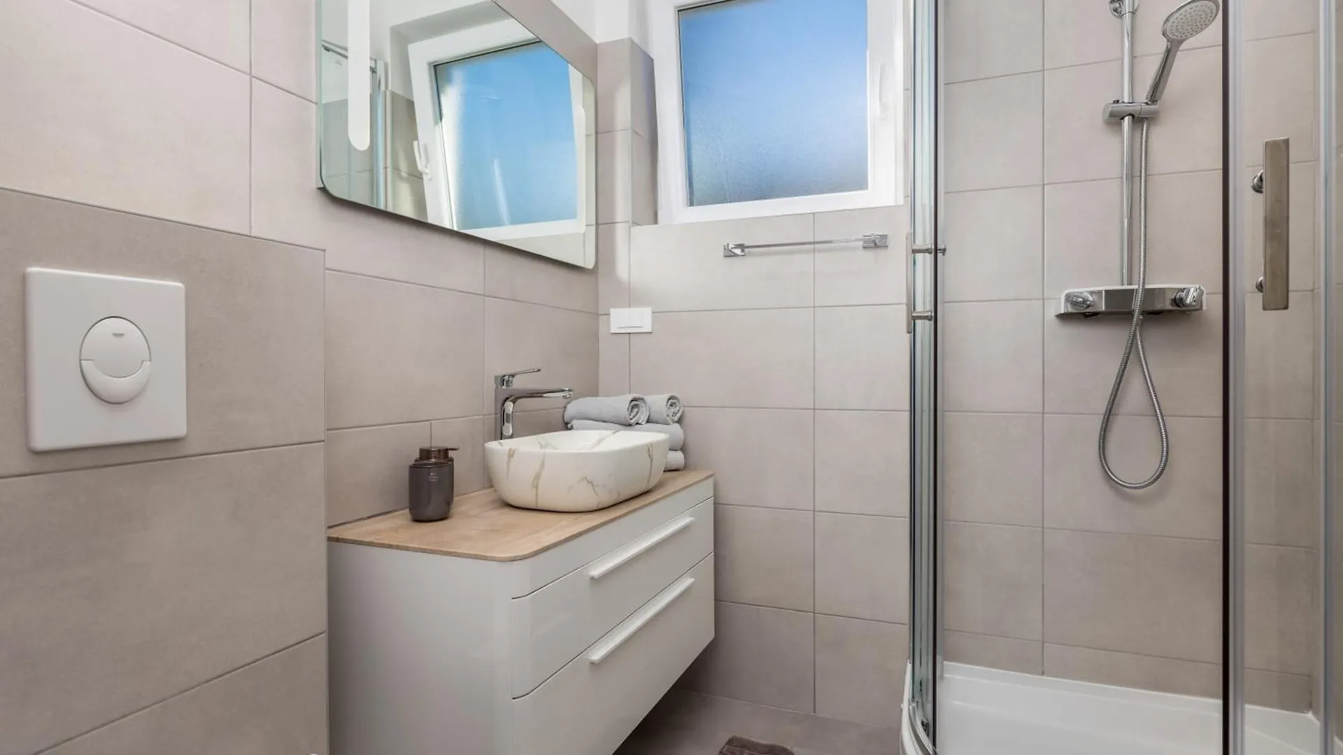 Brand New Apartments Villa Tereza Icici, 100M From The Beach