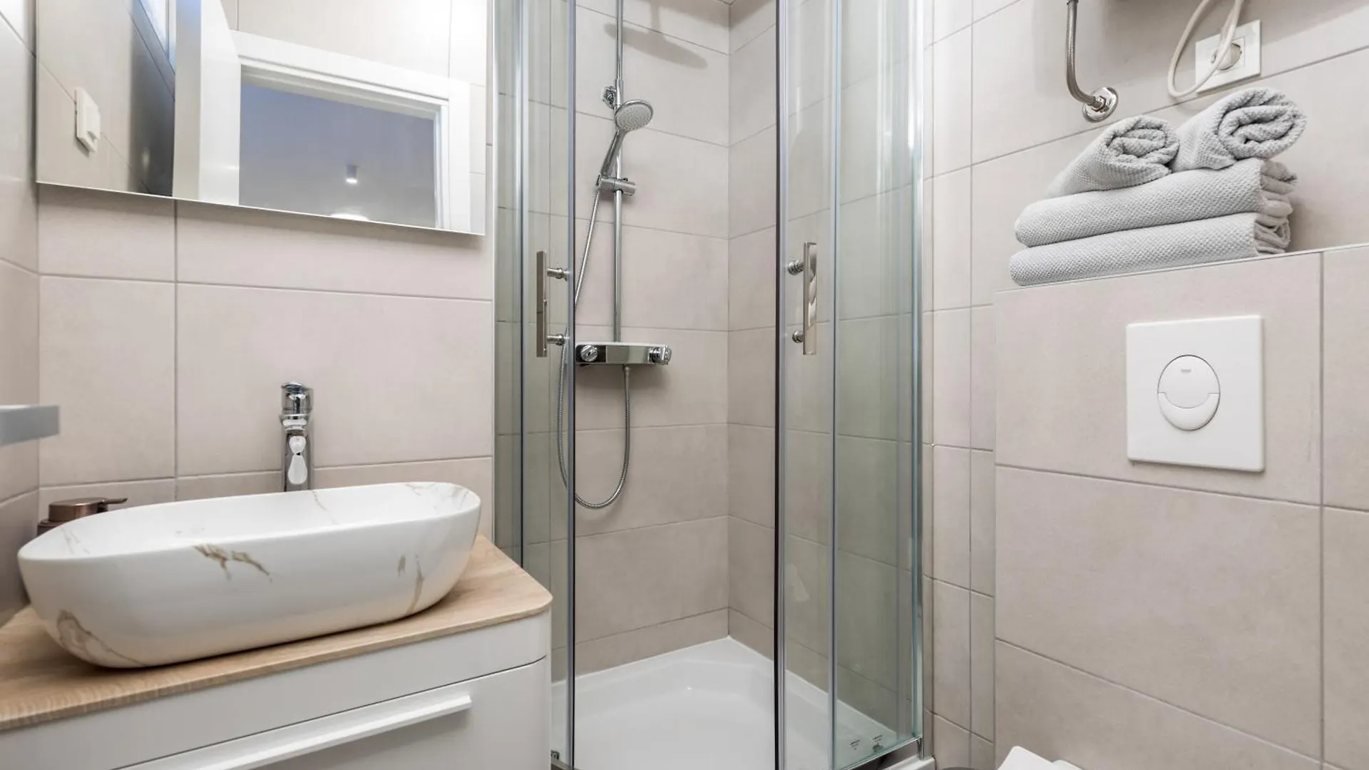 Brand New Apartments Villa Tereza Icici, 100M From The Beach Hırvatistan
