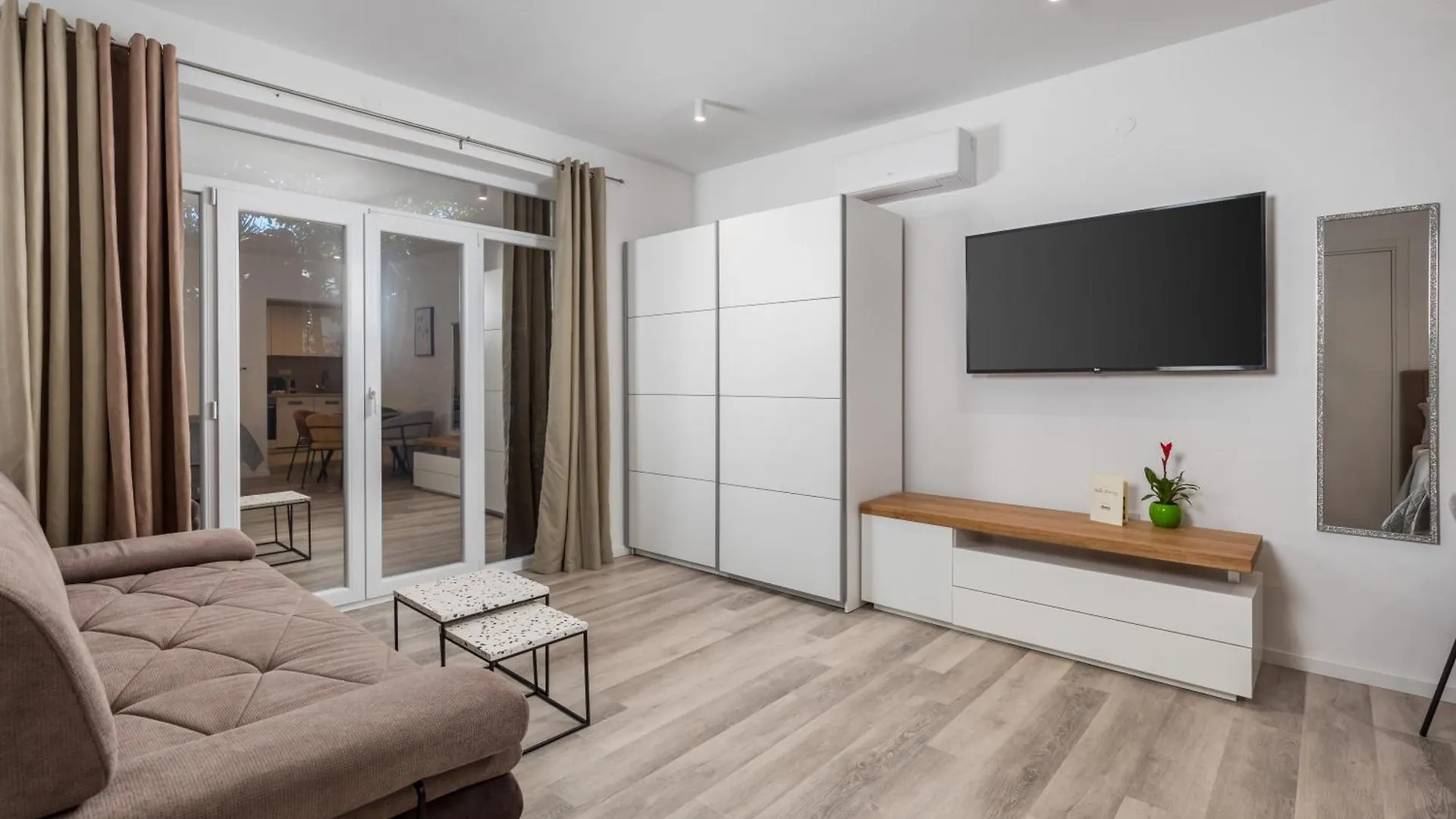 Brand New Apartments Villa Tereza Icici, 100M From The Beach