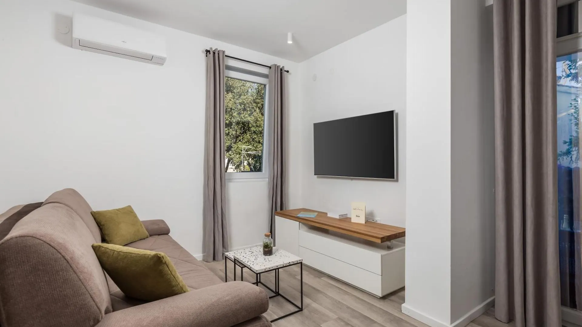 Brand New Apartments Villa Tereza Icici, 100M From The Beach